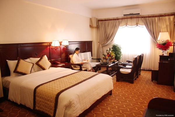 Seastars hotel (Haiphong)